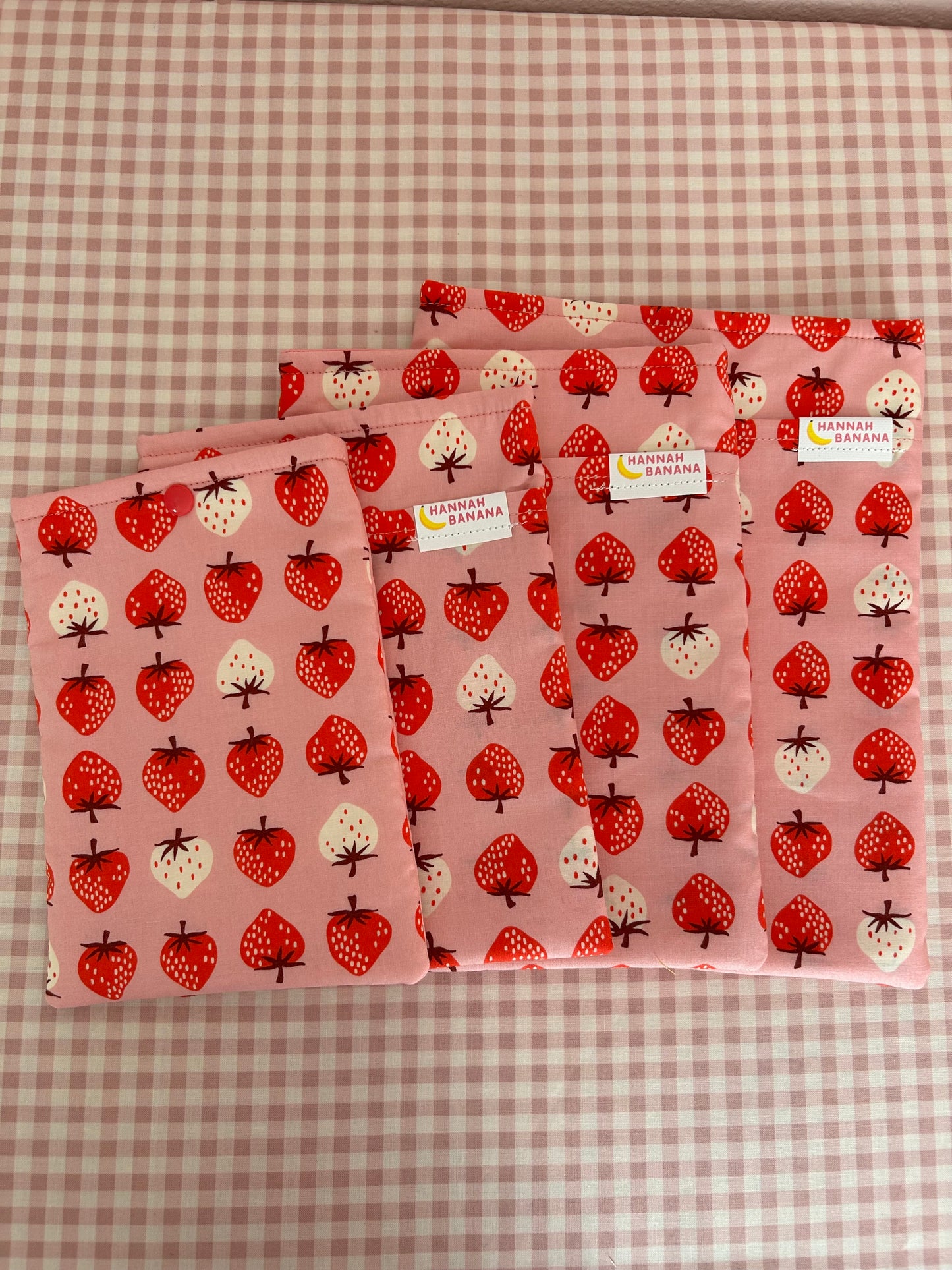 XL Book Sleeve - Strawberry