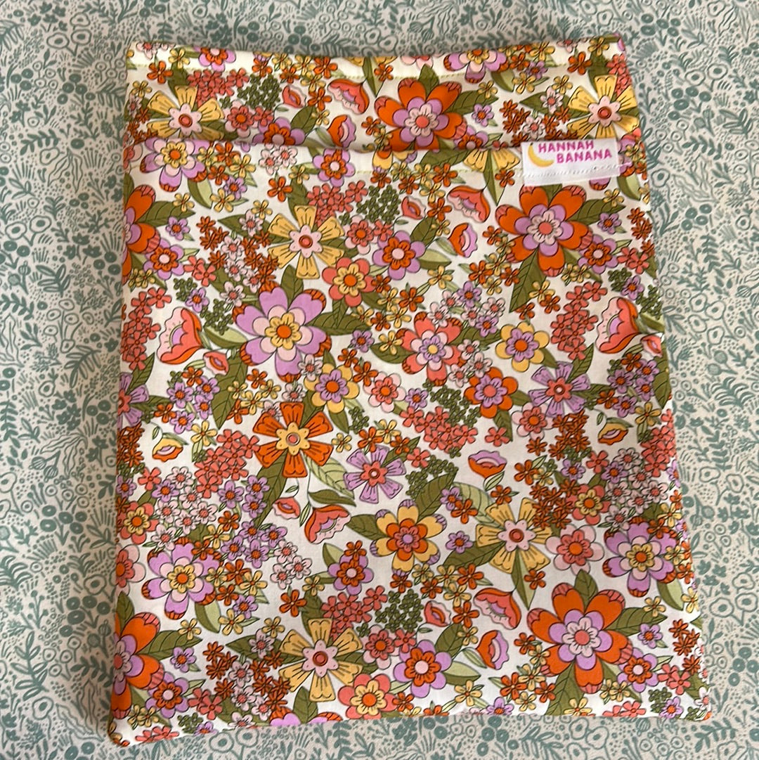 Large Book Sleeve - 70s Floral