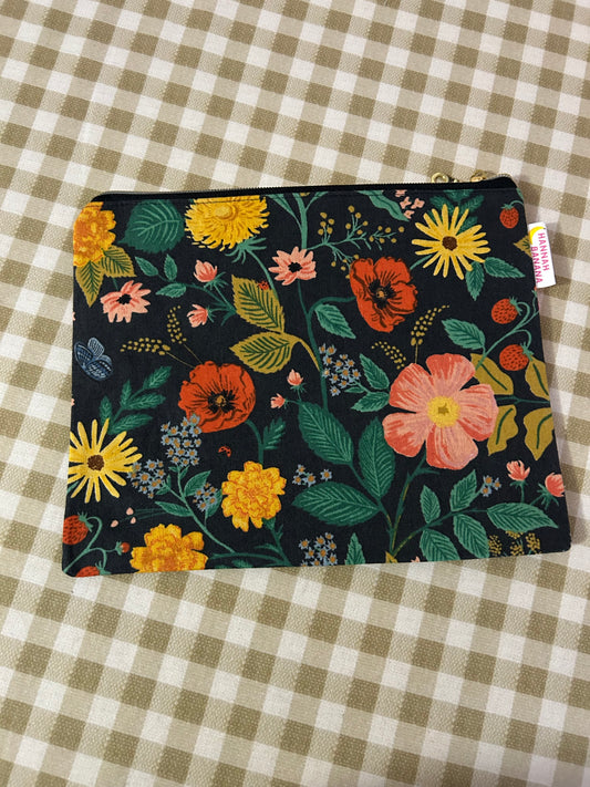 Canvas Flat Pouch - Black Floral