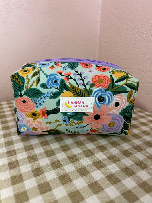 Boxy Pouch - Mint Floral