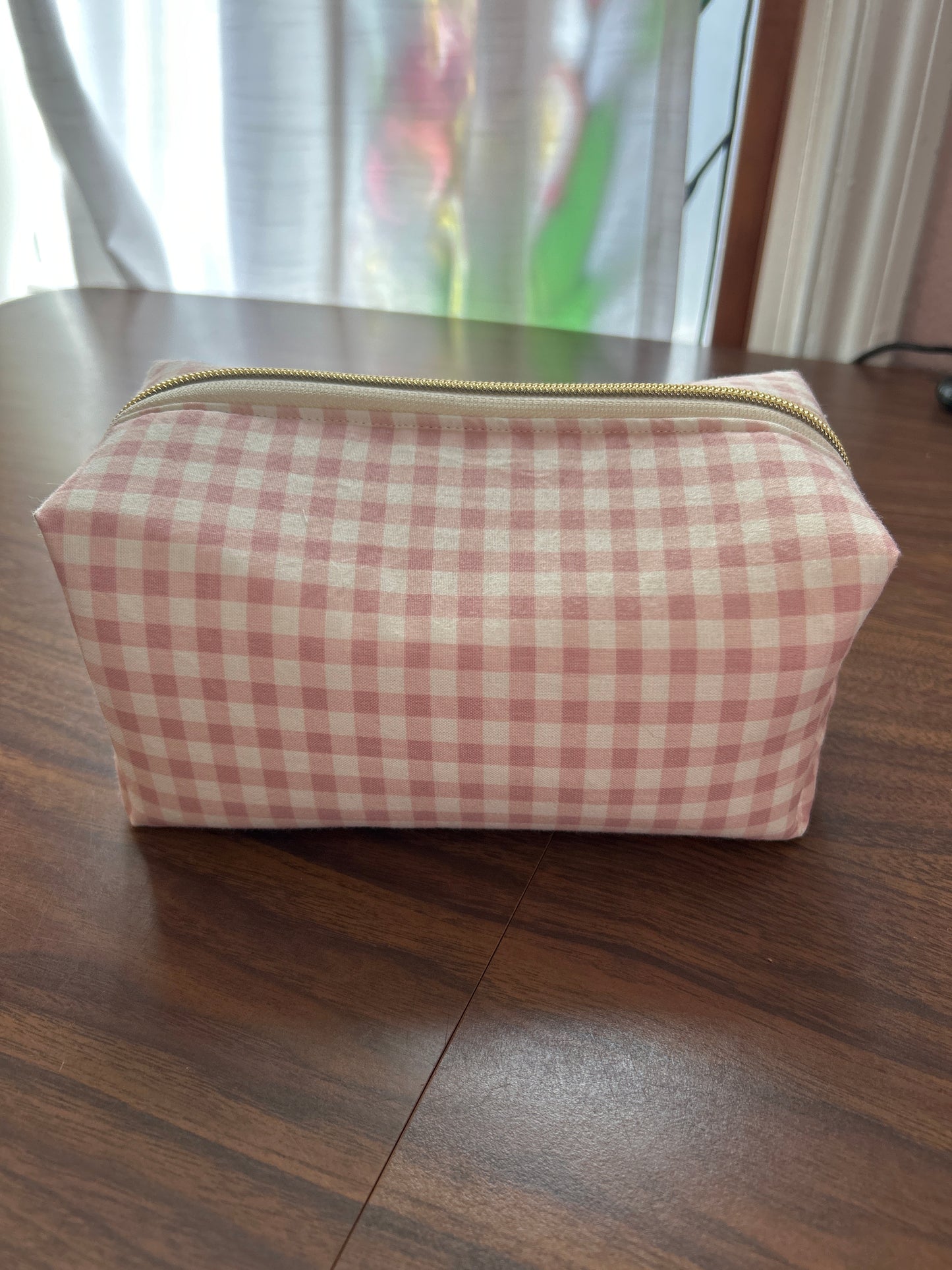 Boxy Pouch - Rose Gingham