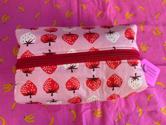 Boxy Pouch - Strawberry