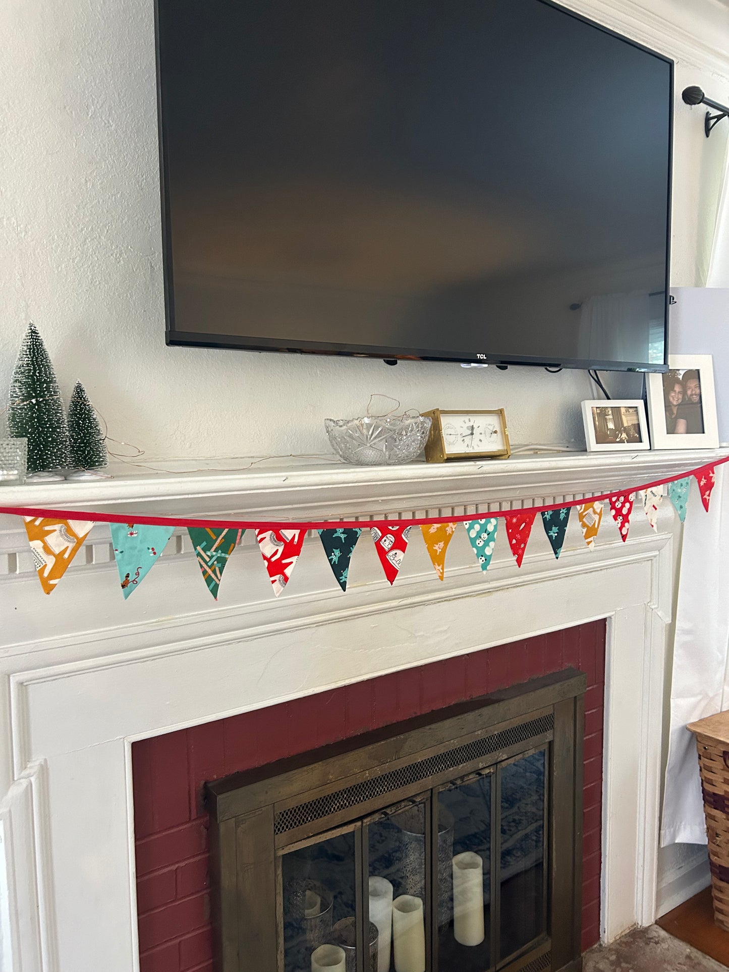 Christmas Bunting - Small Gold Sweater