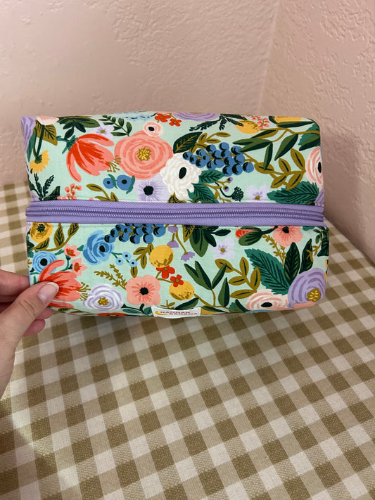 Jumbo Boxy Pouch - Mint Floral