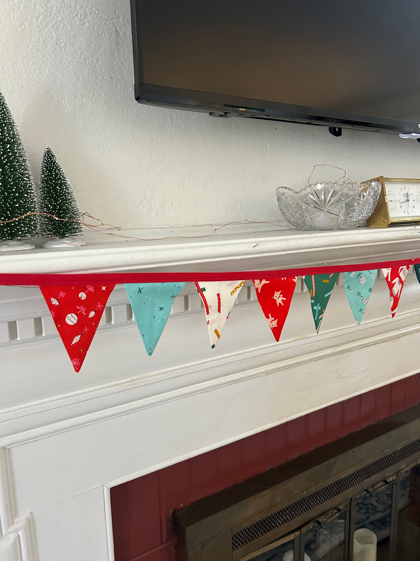 Christmas Bunting - Small Red Ornament