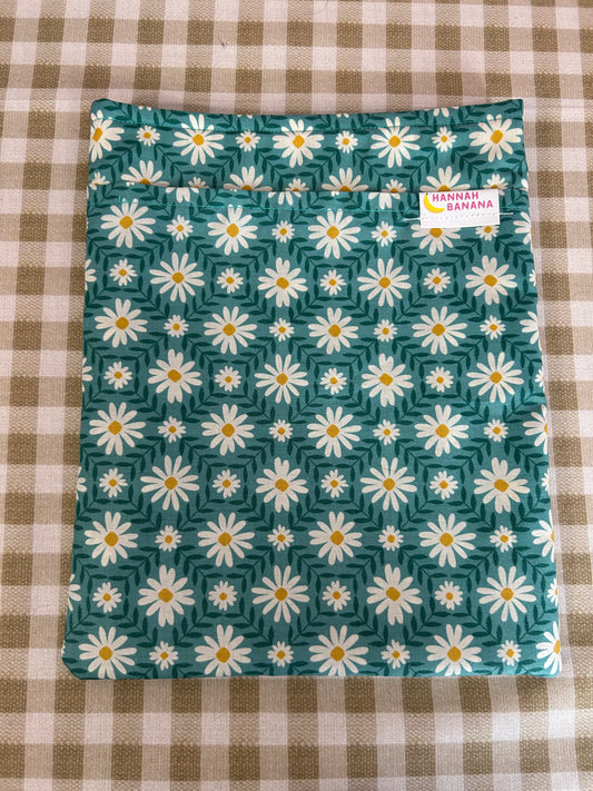 XL Book Sleeve - Aqua Daisy