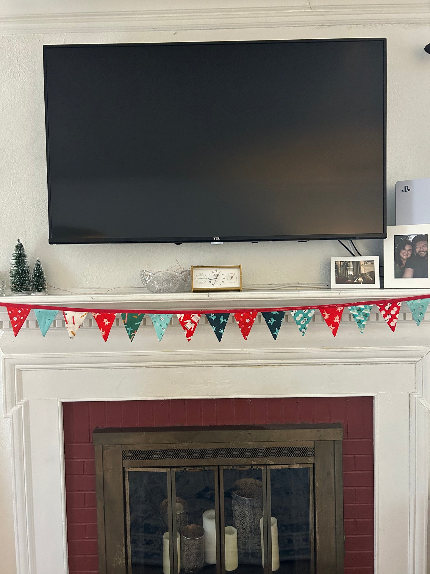 Christmas Bunting - Small Red Ornament