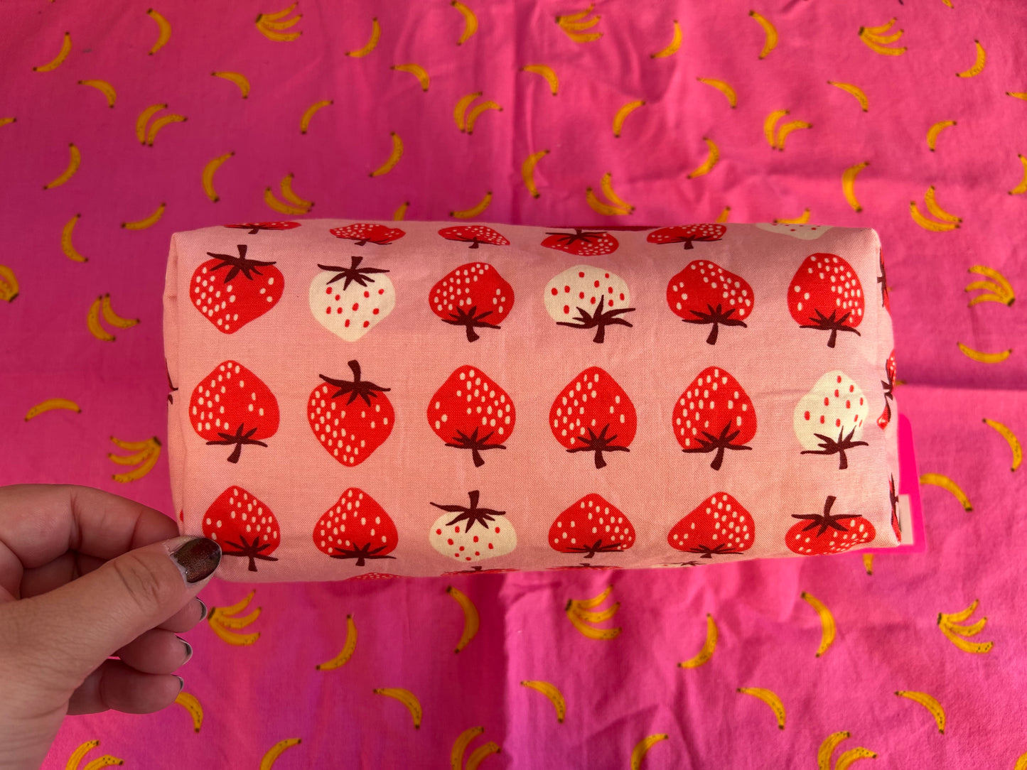 Boxy Pouch - Strawberry