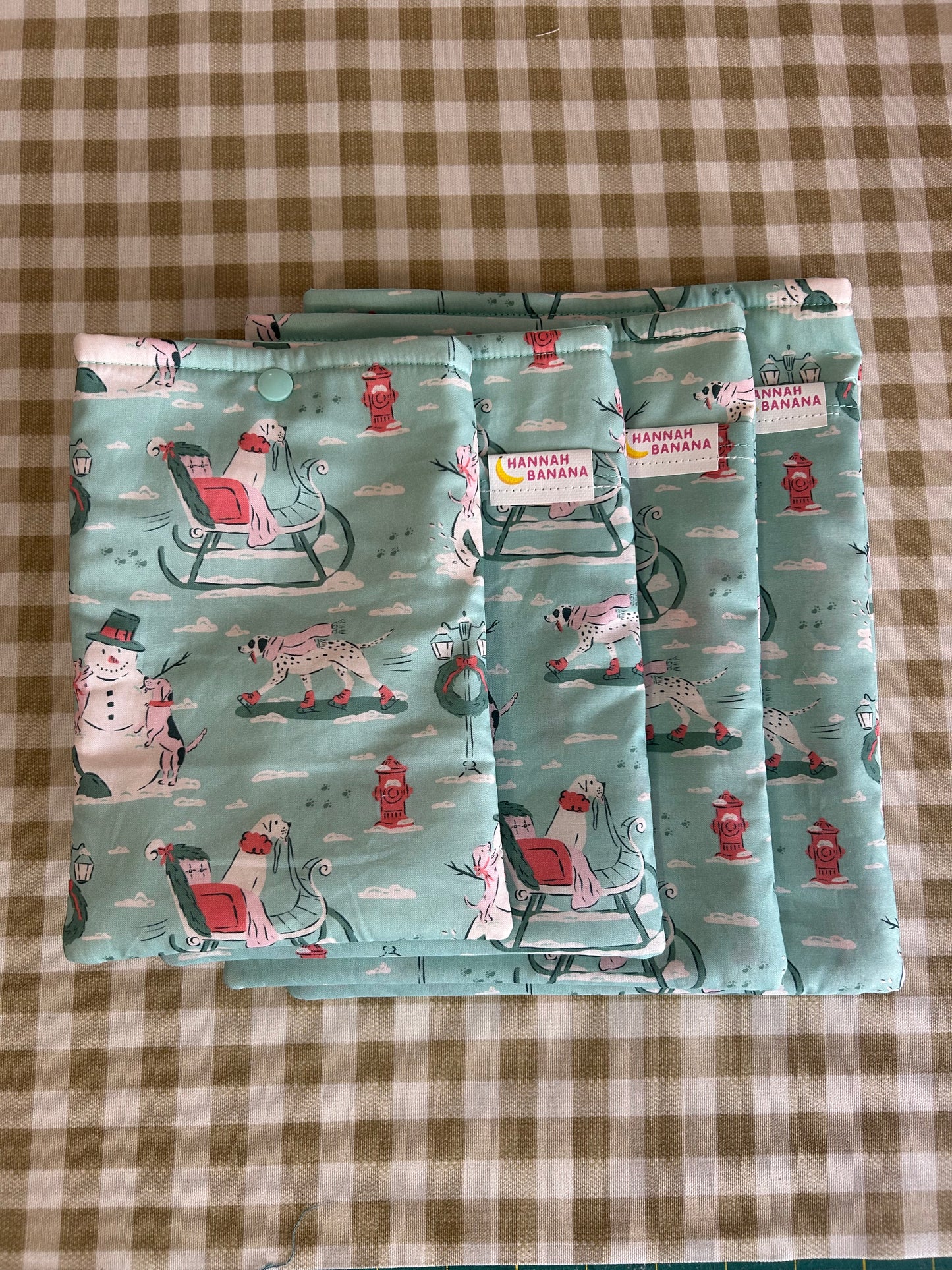 XL Book Sleeve - Mint Christmas Dogs